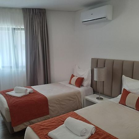 Algarpapa Rooms Armacao de Pera Bagian luar foto