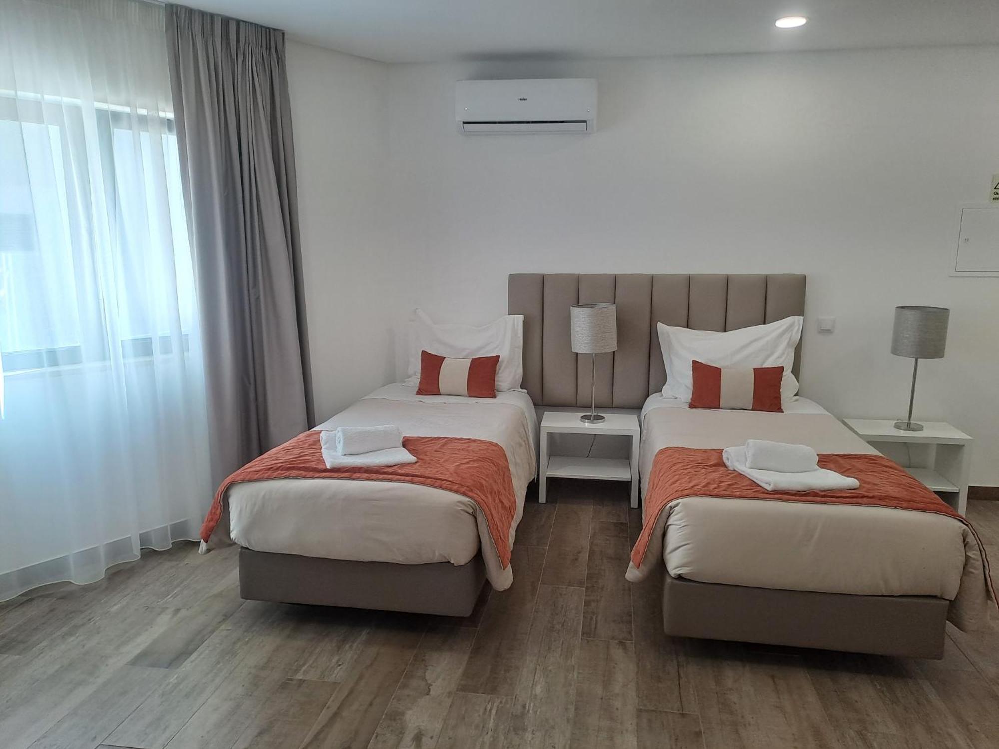 Algarpapa Rooms Armacao de Pera Bagian luar foto