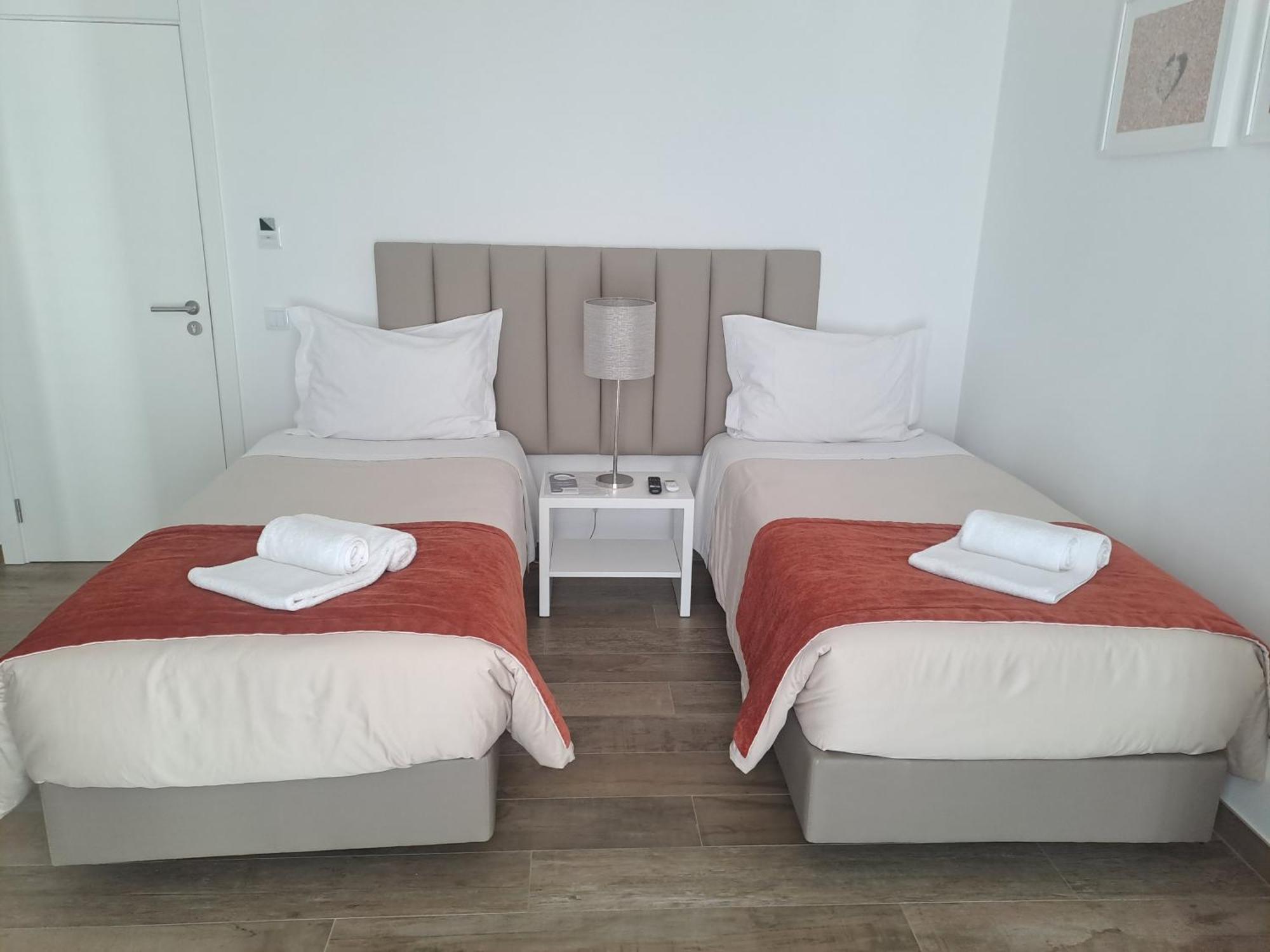 Algarpapa Rooms Armacao de Pera Bagian luar foto