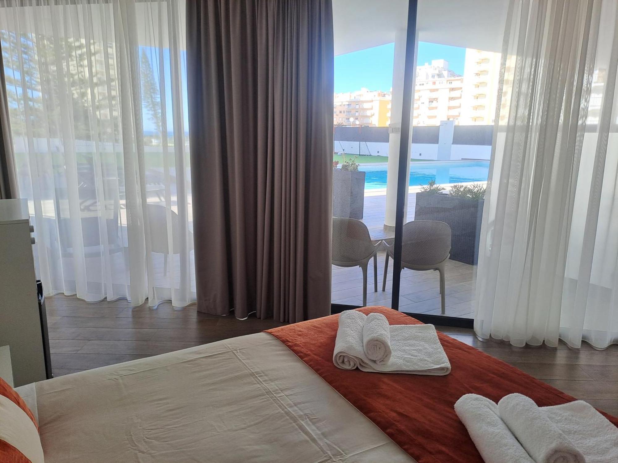 Algarpapa Rooms Armacao de Pera Bagian luar foto