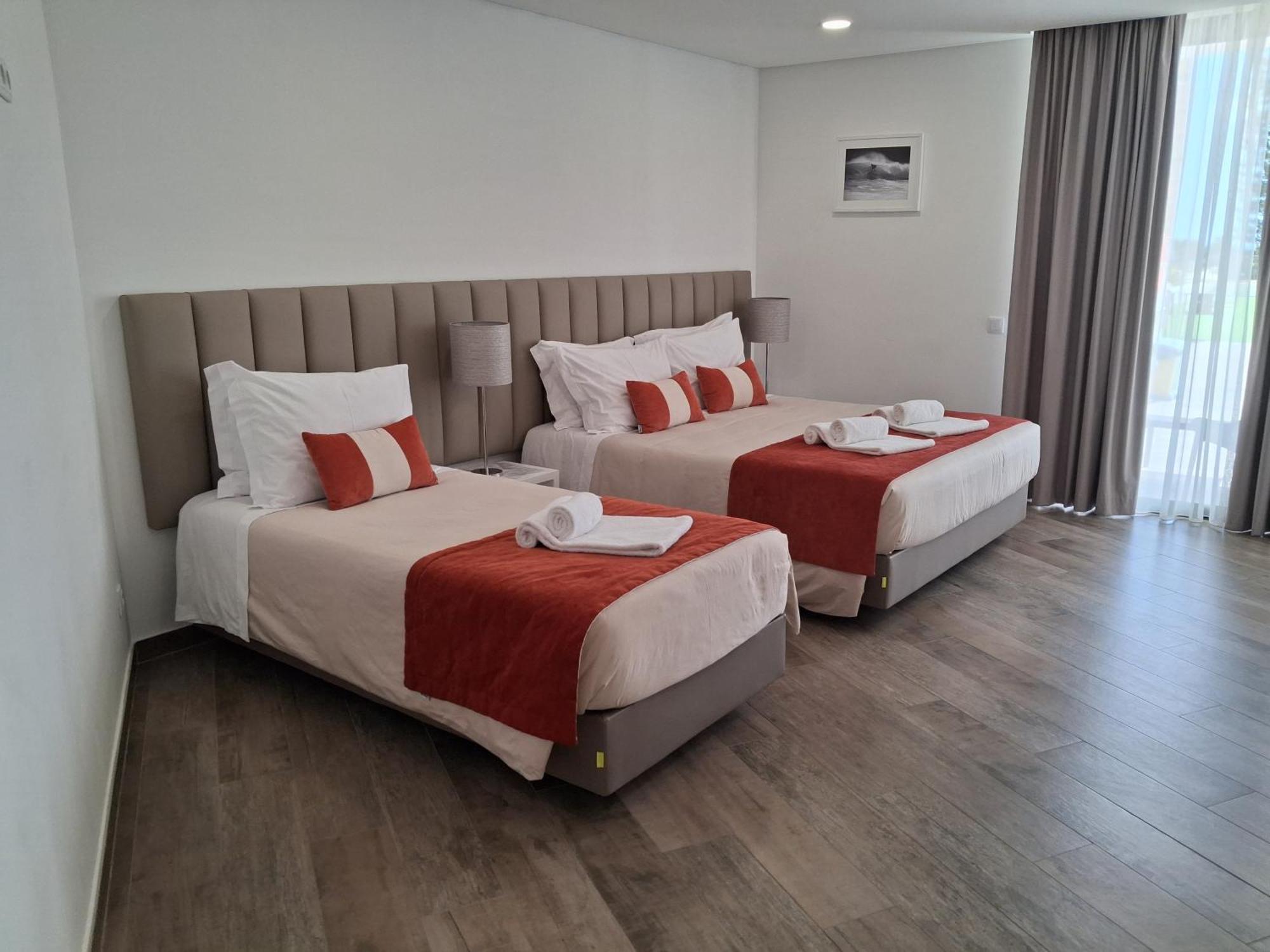 Algarpapa Rooms Armacao de Pera Bagian luar foto